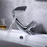 robinet-salle-de-bain-design-chrome
